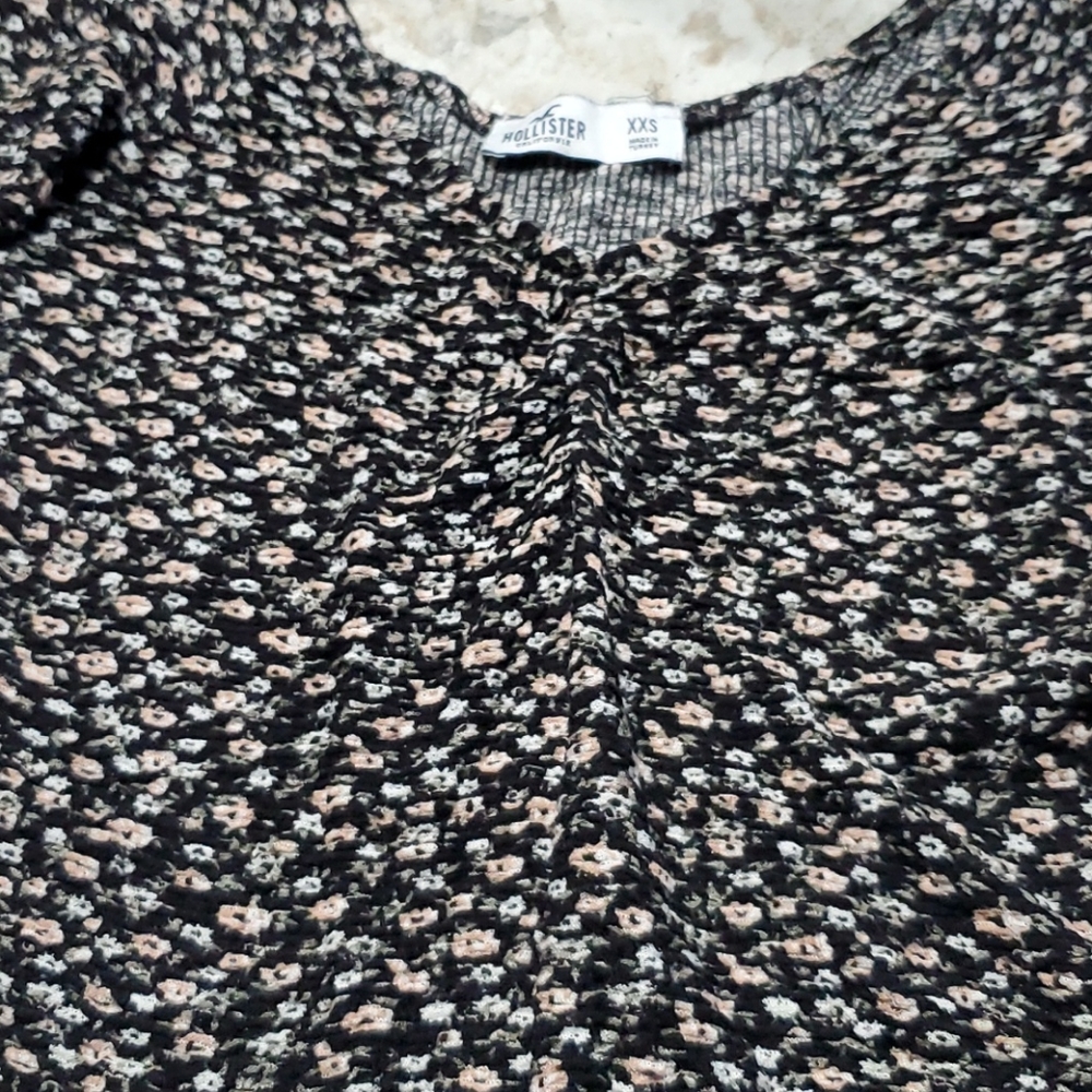 Hollister long sleeve shirt